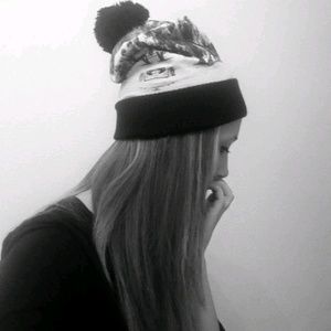 Meet your Posher, Leon